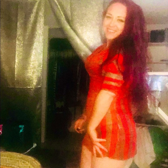 Meet your Posher, Megan - Picture 2 of 2